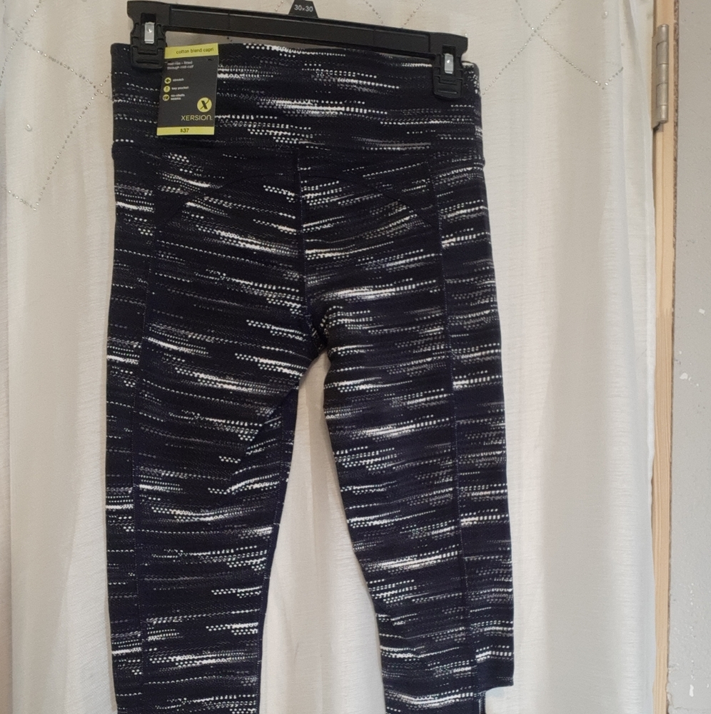 Xersion black and white active bottom